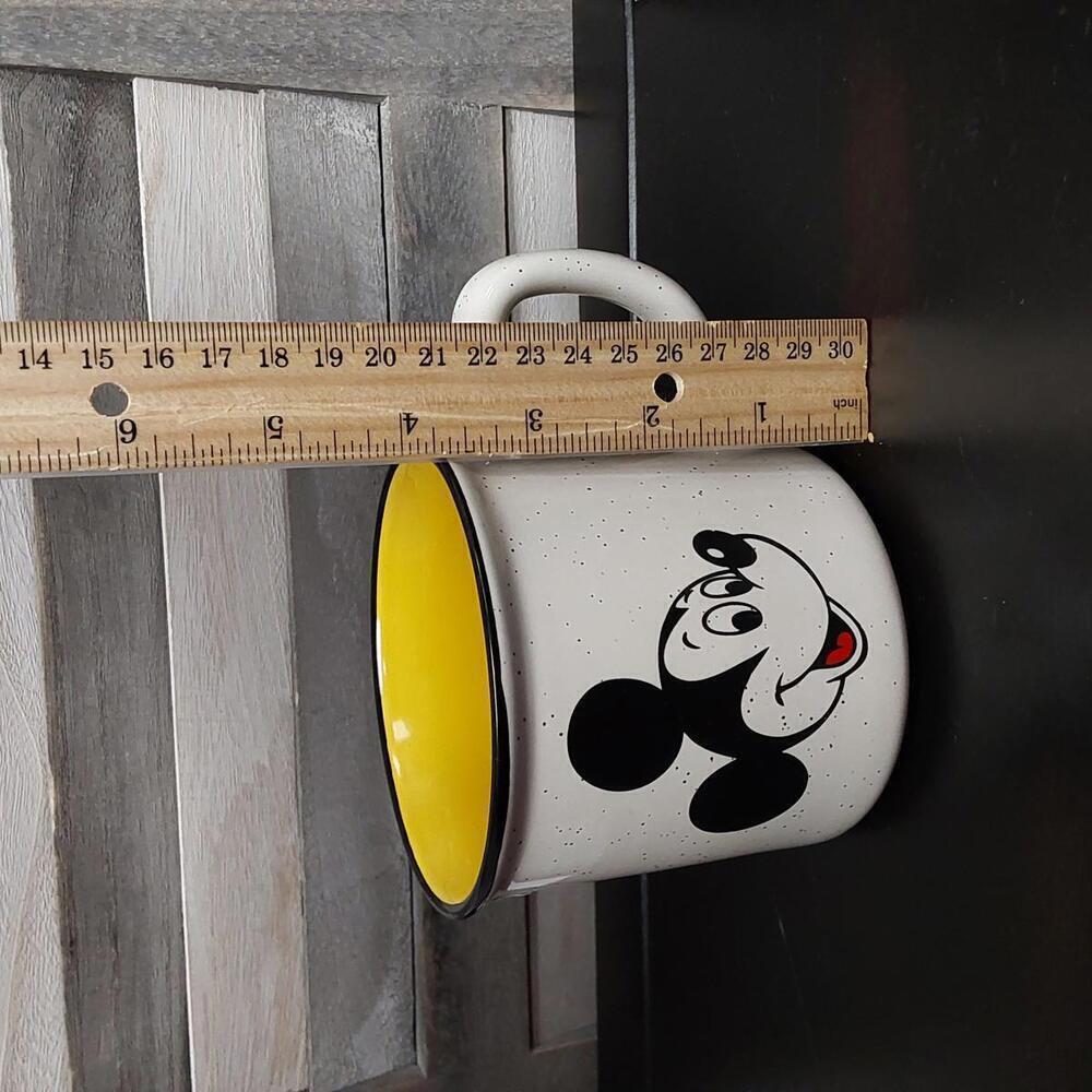 Zak Designs Vintage Mickey Mouse Mug - Picture 4 of 4